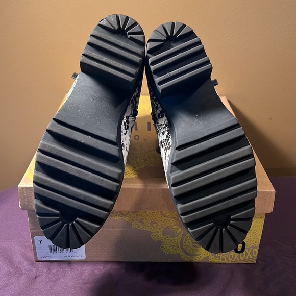 Cooya Bootie Black/white - Picture 9 of 10